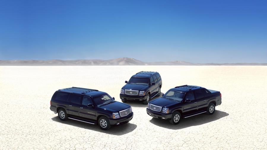  Cadillac Escalade 2002 года  (фото 7 из 47)